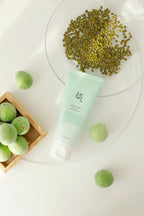Beauty of Joseon Green Plum Refreshing Cleanser – Gentle Low pH Hydrating Face Wash (Glass Skin Cleanser)