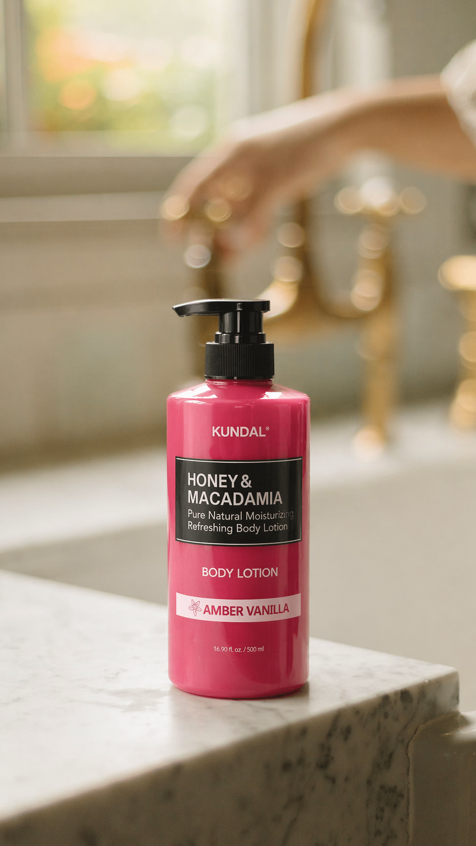 KUNDAL Honey & Macadamia Pure Natural Moisturizing Refreshing Body Lotion – Amber Vanilla – 500ml