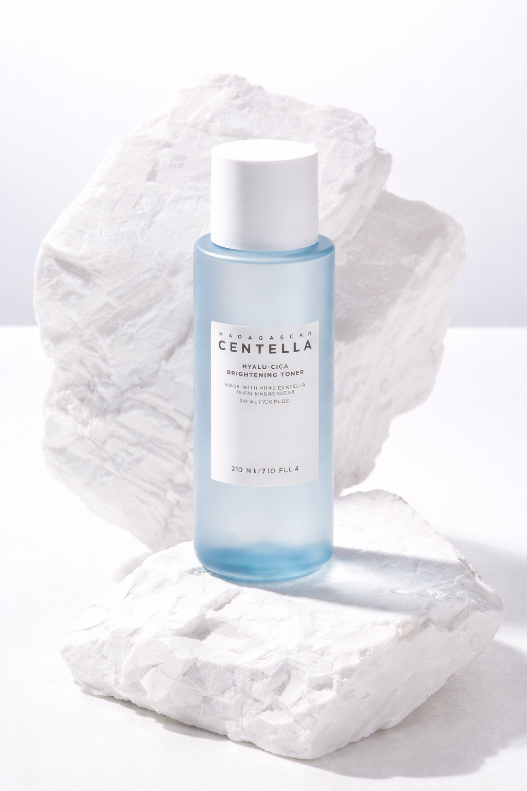 SKIN1004 Madagascar Centella Hyalu-Cica Brightening Toner 210ml